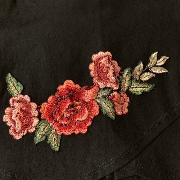 Beautiful Blue Blush Black Envelope Skort - Picture 2 of 6